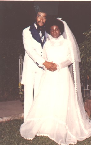 camille_parents.jpg (26102 bytes)